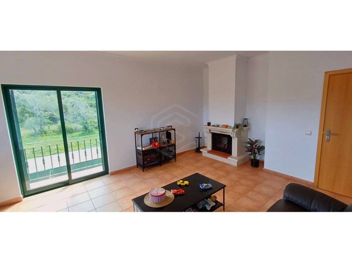 Image No.4-2 Bed House for sale