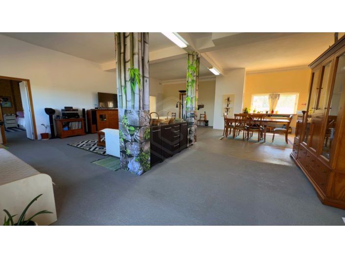Image No.5-2 Bed House for sale