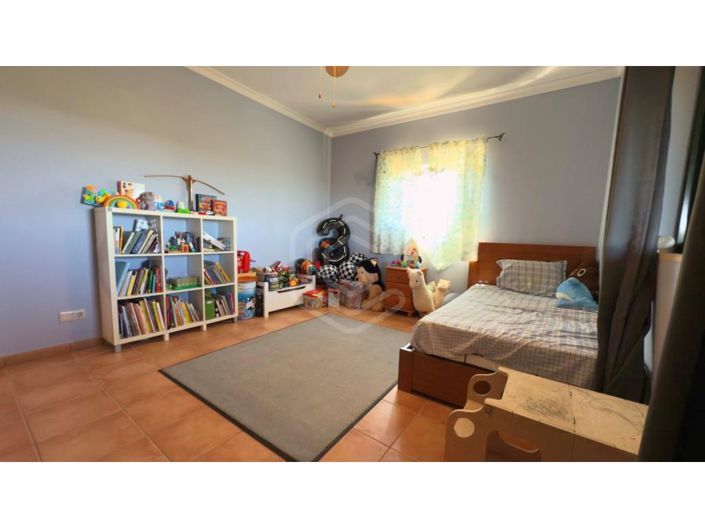 Image No.50-2 Bed House for sale