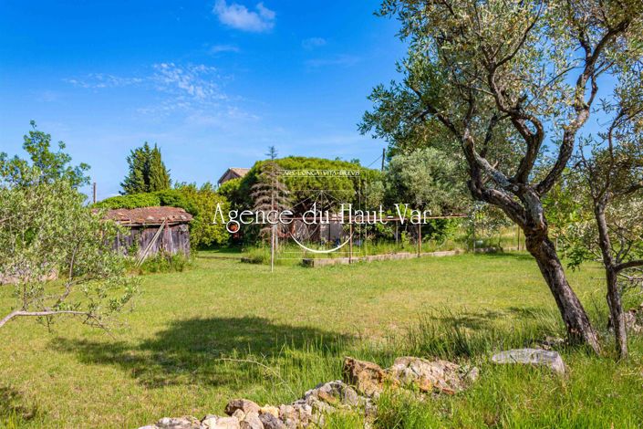 Image No.10-3 Bed House for sale