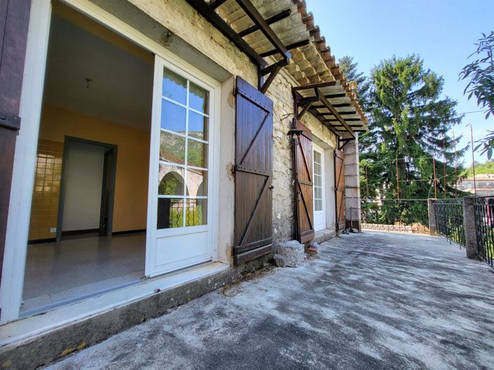 Image No.8-3 Bed House for sale