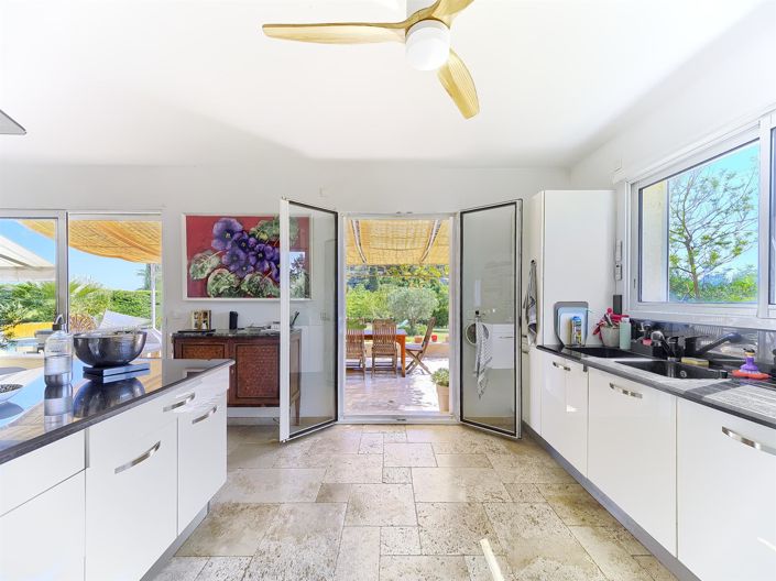 Image No.5-4 Bed House for sale