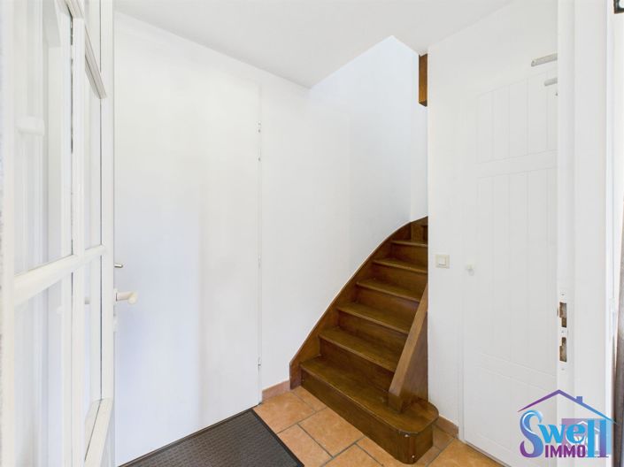 Image No.13-2 Bed House for sale