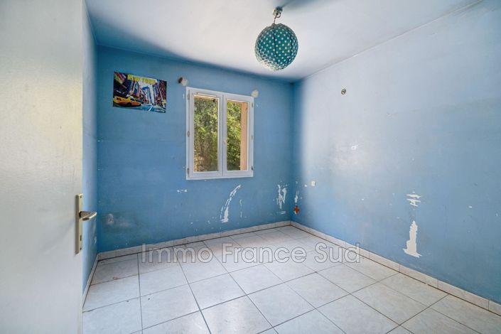 Image No.19-4 Bed House for sale