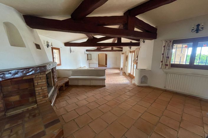 Image No.18-4 Bed House for sale