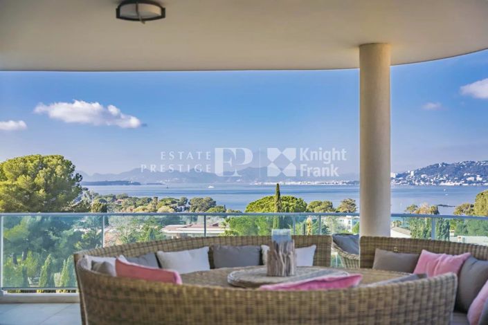 Image No.1-3 Bed Apartment for sale