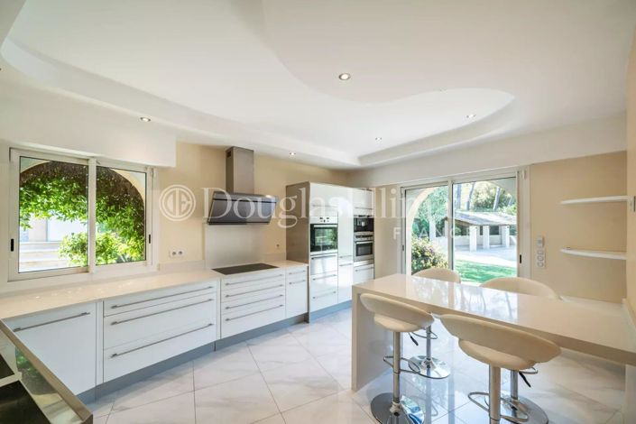 Image No.6-Maison de 8 chambres à vendre à Mouans-Sartoux