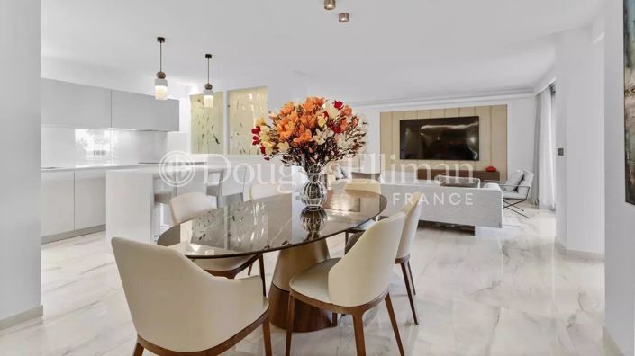 Image No.3-Appartement de 2 chambres à vendre à Cannes