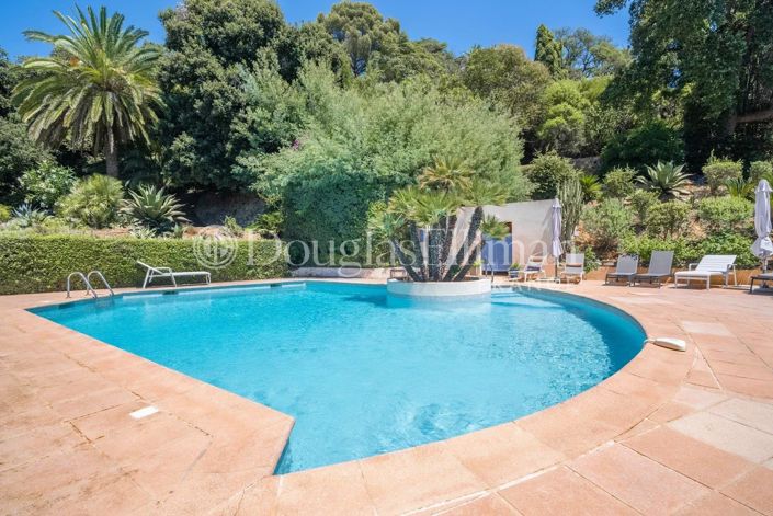 Image No.10-3 Bed Apartment for sale