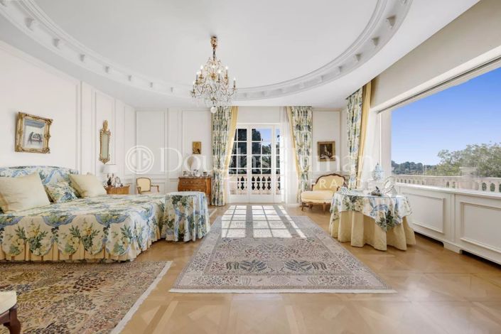 Image No.14-6 Bed House for sale