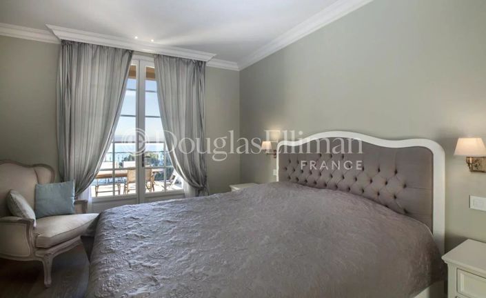 Image No.5-5 Bed House for sale