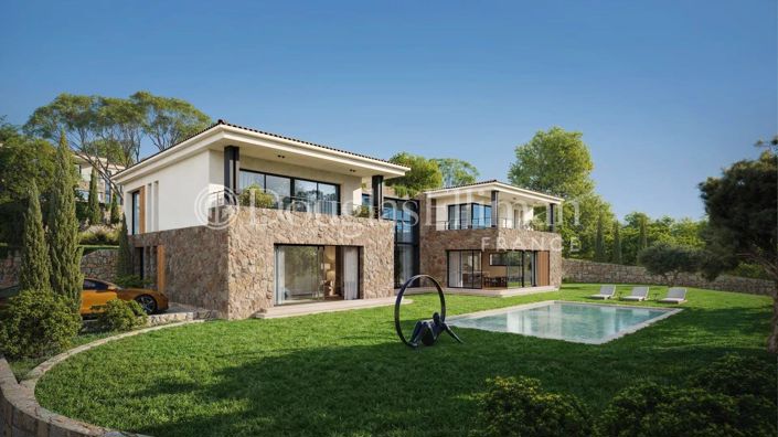 Image No.3-5 Bed House for sale