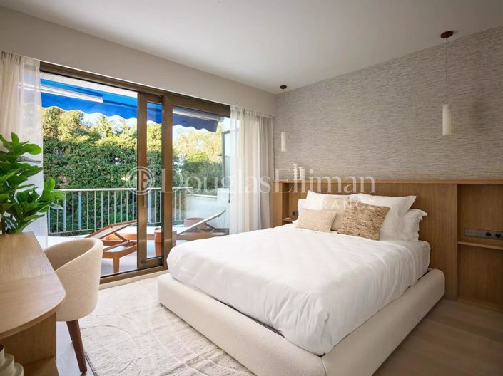 Image No.10-5 Bed Apartment for sale