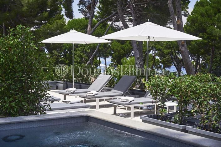 Image No.10-5 Bed House for sale