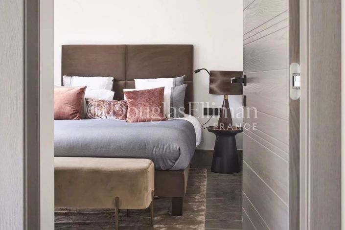 Image No.37-5 Bed House for sale