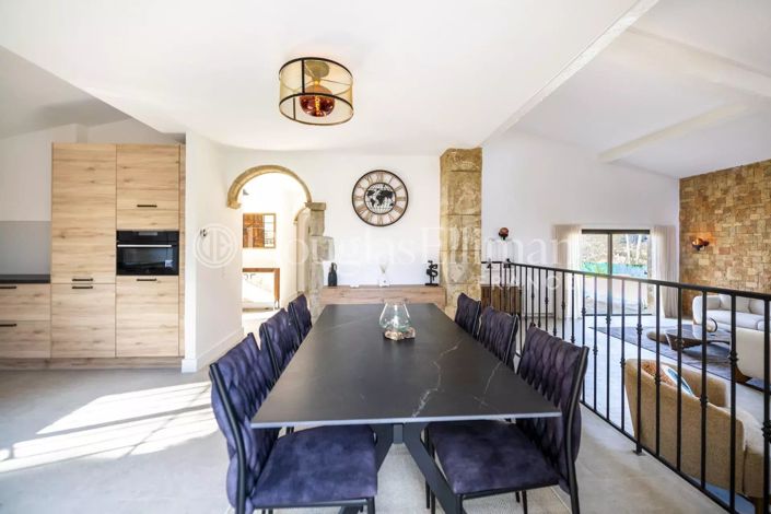 Image No.5-5 Bed House for sale