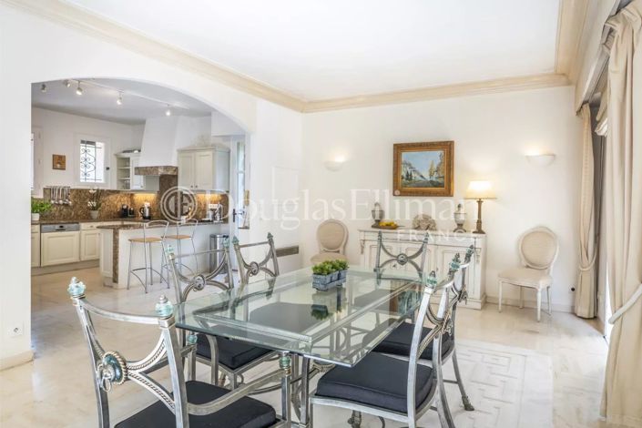 Image No.5-Maison de 4 chambres à vendre à Le Cannet