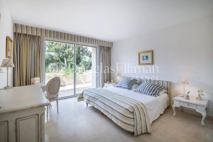 Image No.8-Maison de 4 chambres à vendre à Le Cannet