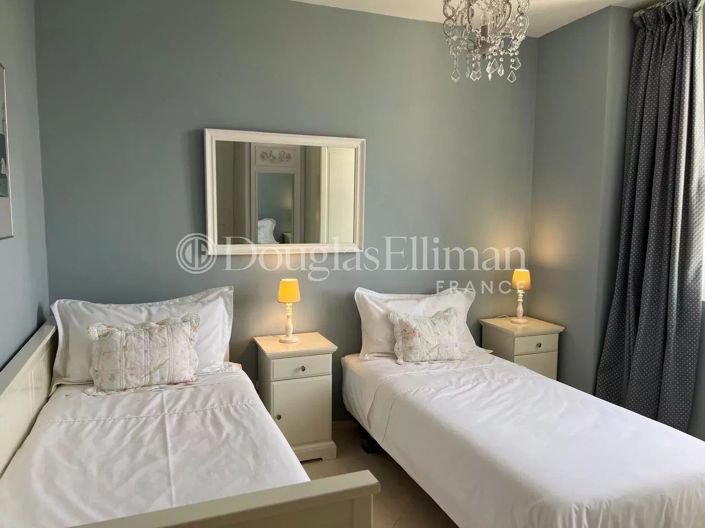 Image No.11-4 Bed House for sale