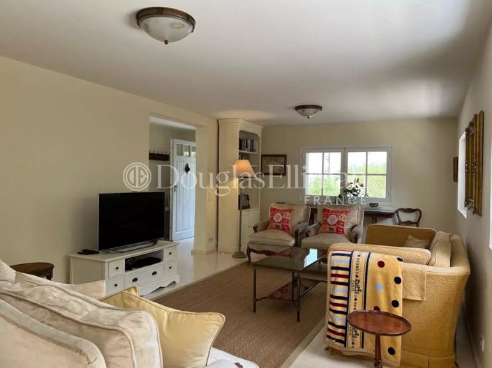 Image No.4-4 Bed House for sale