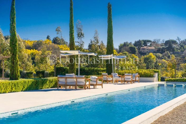 Image No.3-6 Bed House for sale