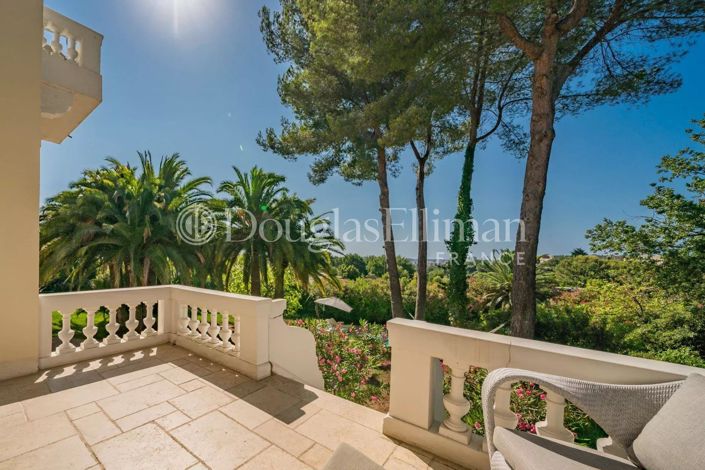 Image No.12-5 Bed House for sale