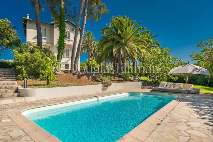 Image No.3-5 Bed House for sale