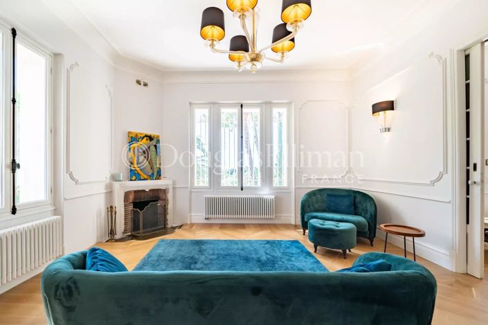 Image No.5-5 Bed House for sale