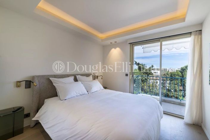 Image No.9-3 Bed Apartment for sale