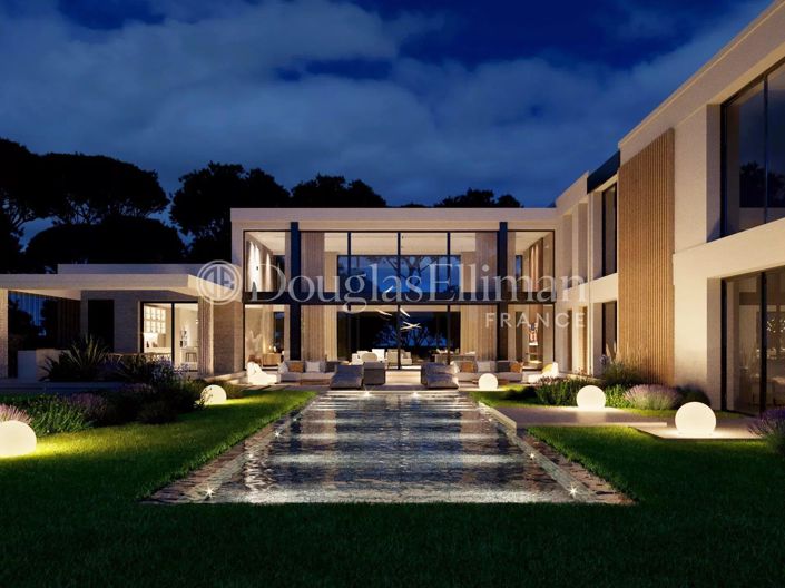 Image No.10-6 Bed House for sale