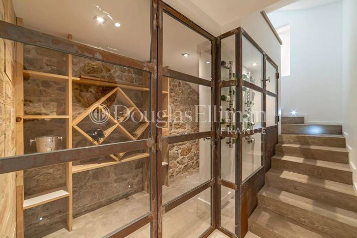 Image No.13-5 Bed House for sale