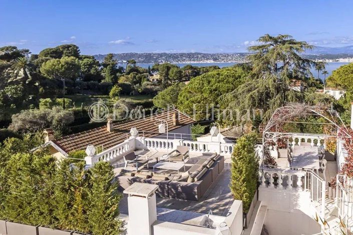 Image No.2-4 Bed House for sale