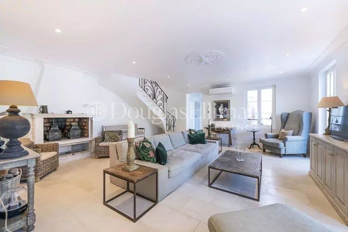 Image No.4-4 Bed House for sale