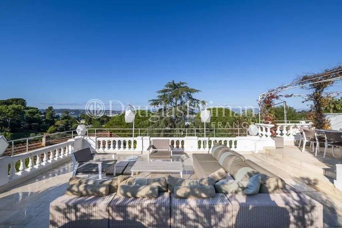 Image No.9-4 Bed House for sale