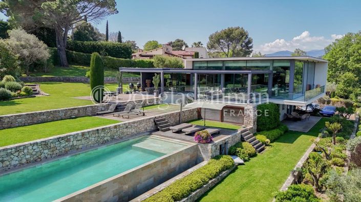 Image No.4-6 Bed House for sale