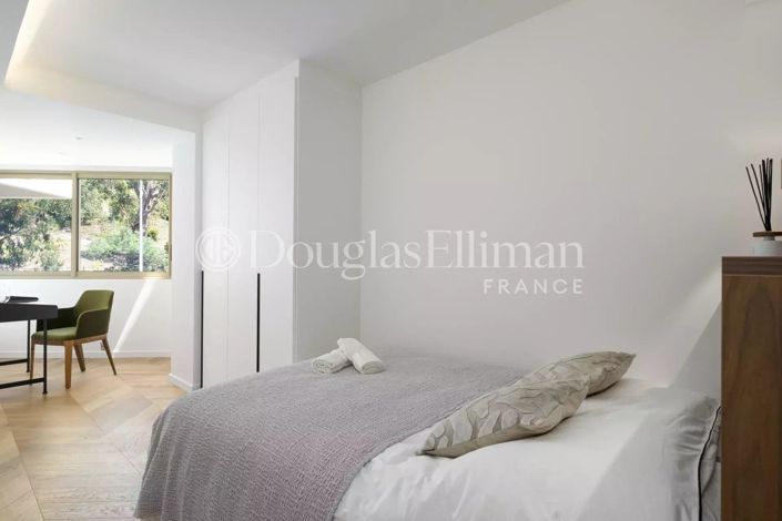 Image No.7-3 Bed Apartment for sale