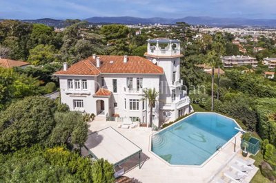 Maison de 13 chambres à vendre à Antibes