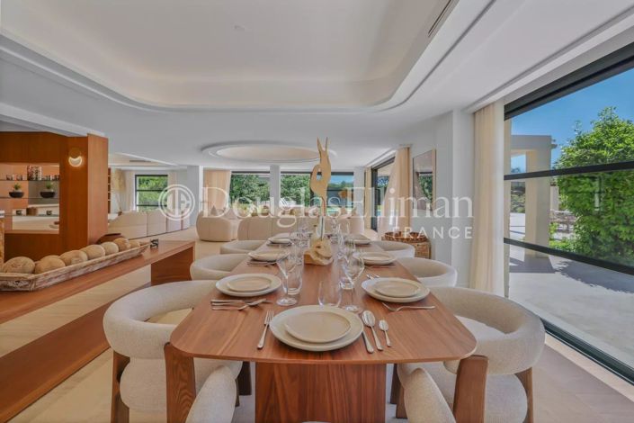 Image No.5-5 Bed House for sale