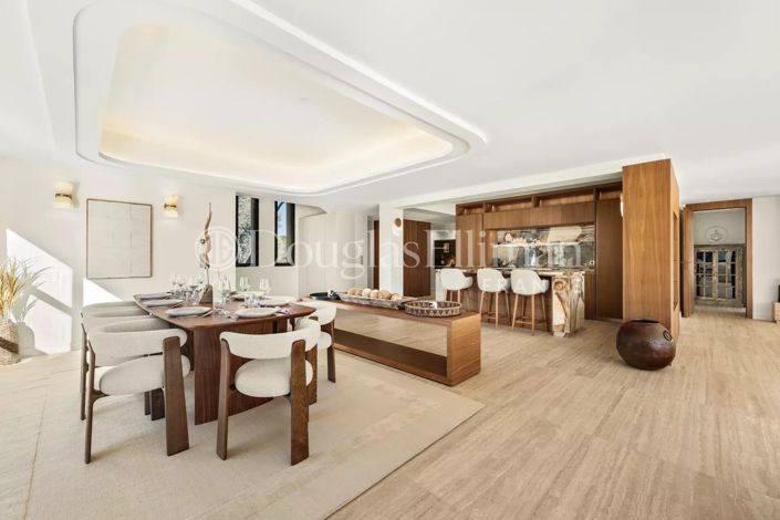 Image No.5-5 Bed House for sale