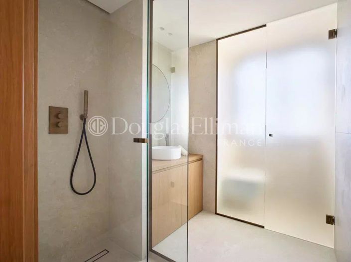 Image No.9-3 Bed Apartment for sale