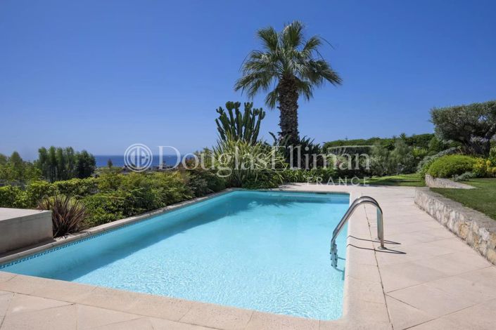 Image No.4-5 Bed House for sale