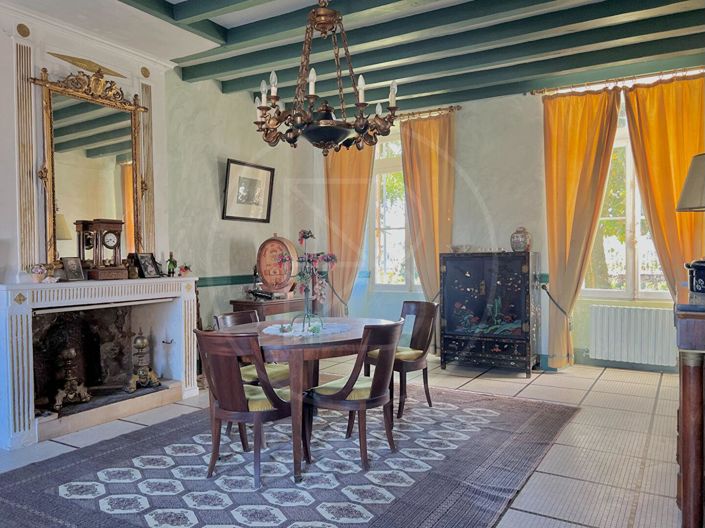 Image No.7-8 Bed Property for sale