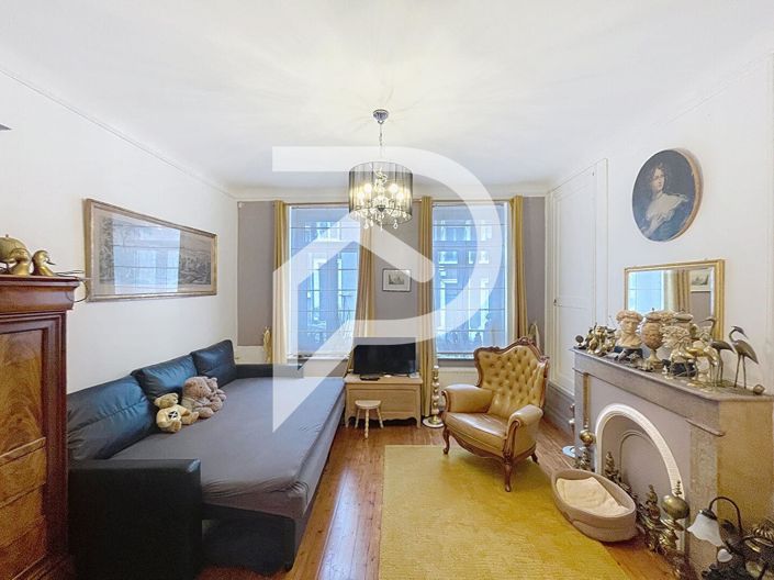 Image No.2-5 Bed House for sale