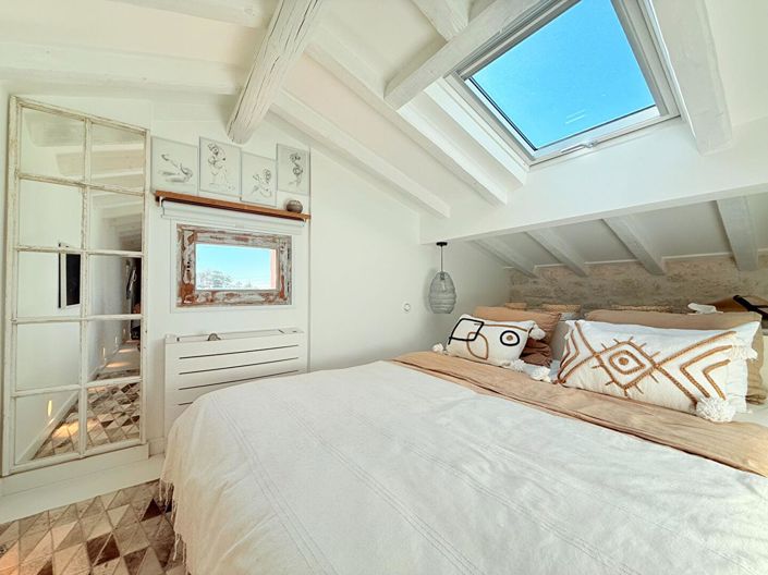 Image No.14-2 Bed House for sale