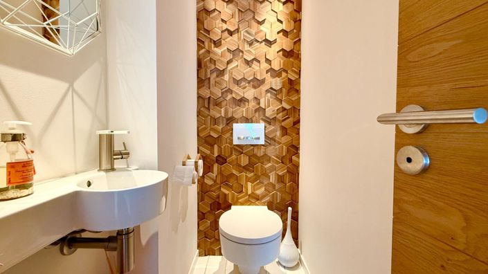 Image No.9-2 Bed House for sale