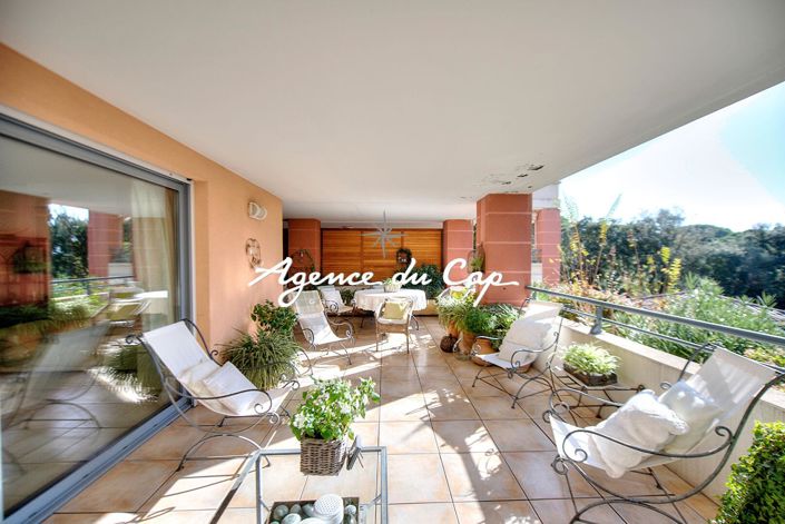 Image No.1-3 Bed Apartment for sale
