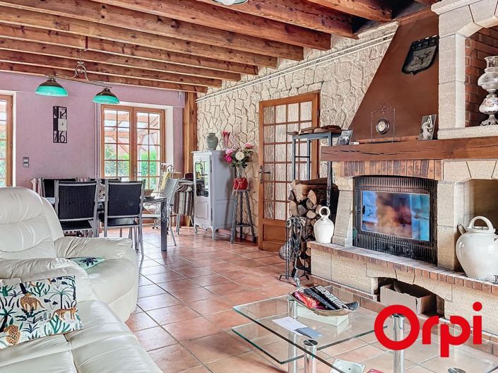 Image No.8-4 Bed House for sale