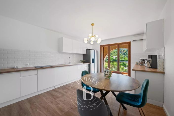 Image No.9-3 Bed Apartment for sale