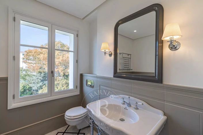 Image No.12-5 Bed House for sale