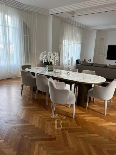 Image No.18-5 Bed House for sale